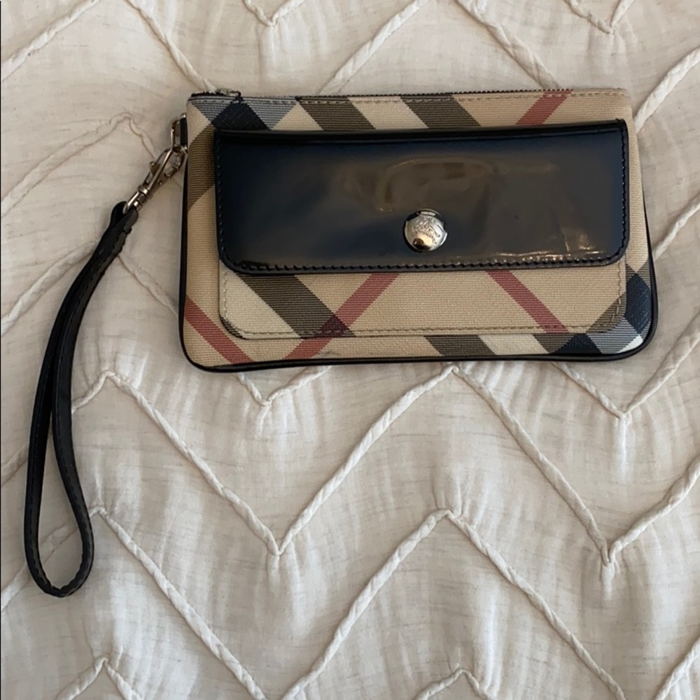 Burberry Nova small wristlet